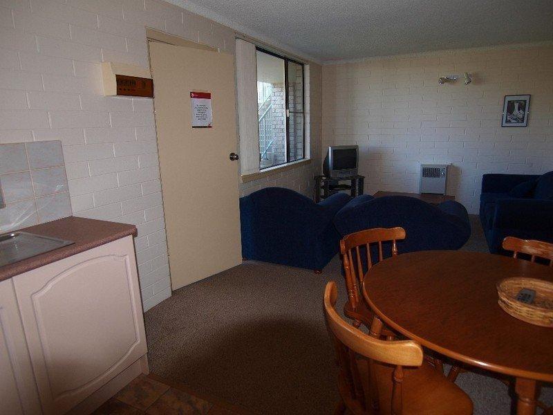 8/647 Beach Road, Surf Beach NSW 2536