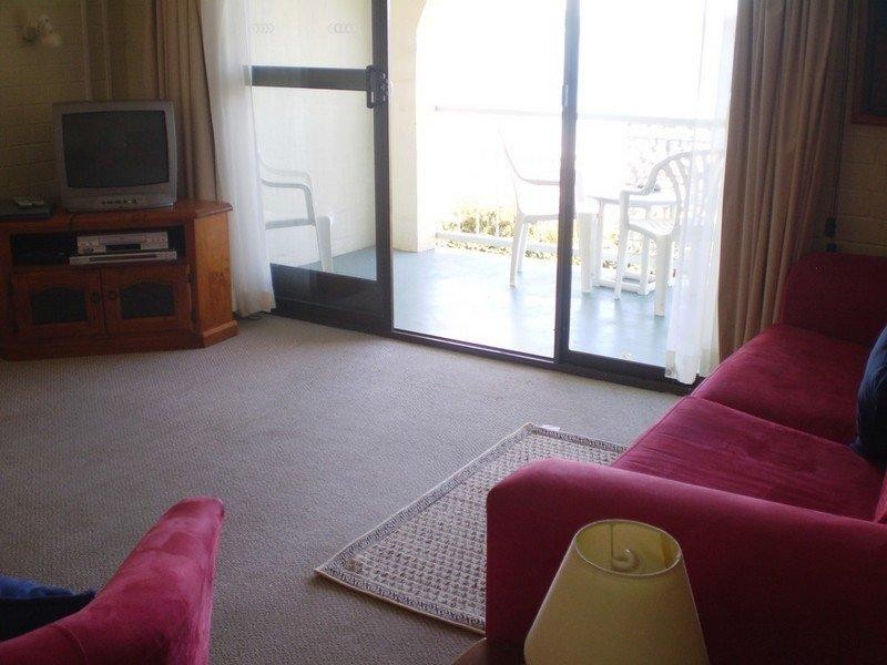 15/384-388 Beach Road, Batehaven NSW 2536