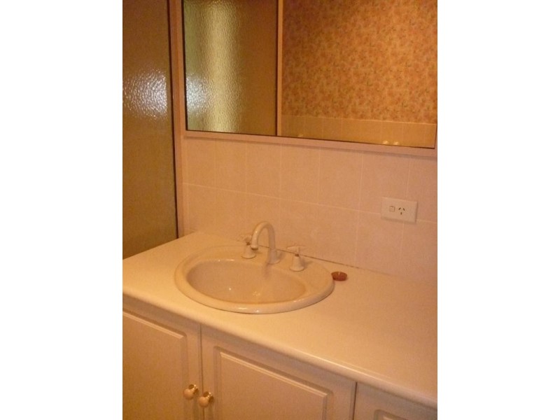 1 Parker Avenue, Surf Beach NSW 2536