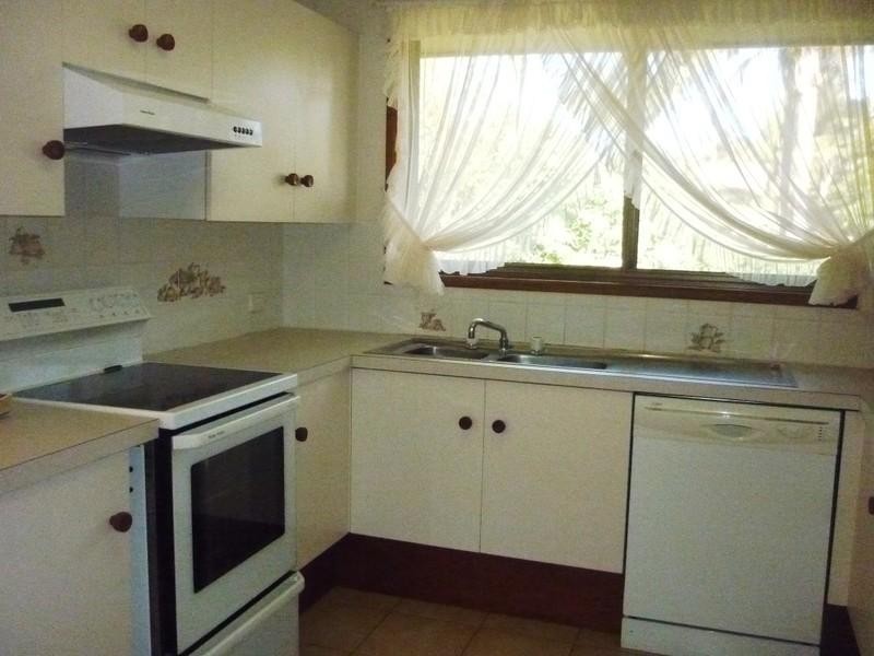 1 Parker Avenue, Surf Beach NSW 2536