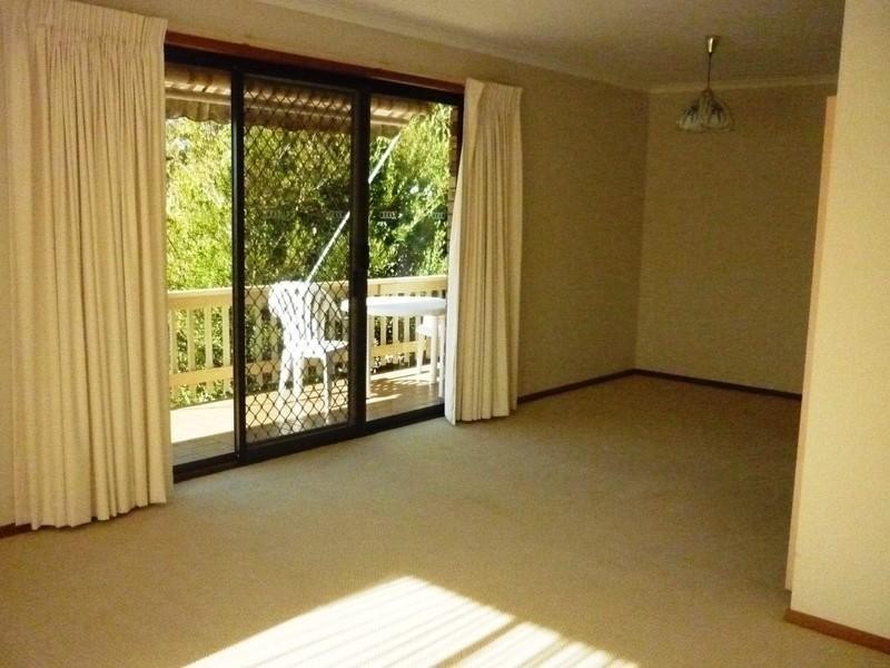 1 Parker Avenue, Surf Beach NSW 2536