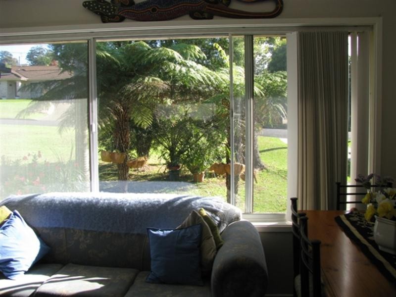 17 Cook Avenue, Surf Beach NSW 2536