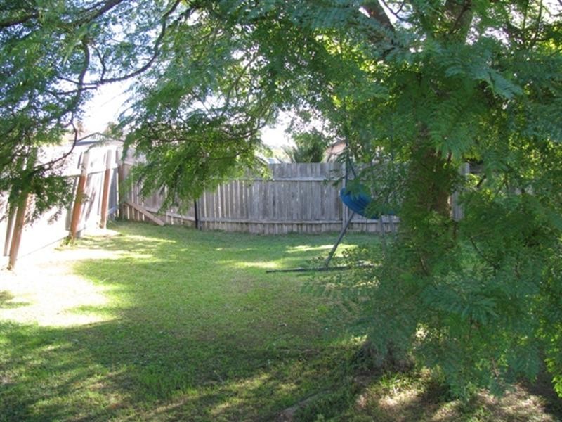 17 Cook Avenue, Surf Beach NSW 2536