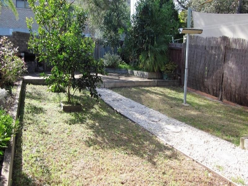 2/12 Matthew Parade, Batehaven NSW 2536