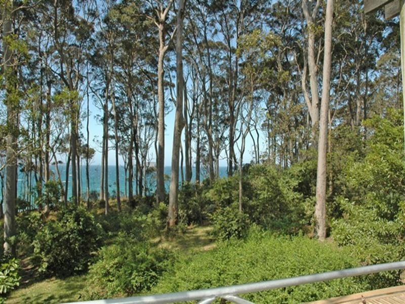 220 George Bass Drive, Lilli Pilli NSW 2536