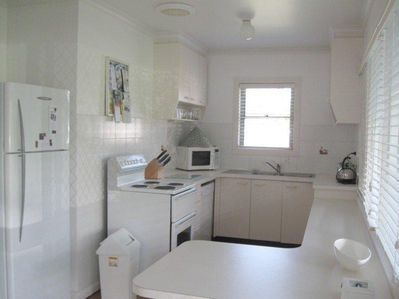 28 Smith Street, Broulee NSW 2537