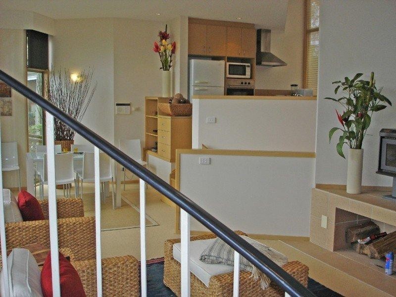 2/27 Bronte Crescent, Sunshine Bay NSW 2536