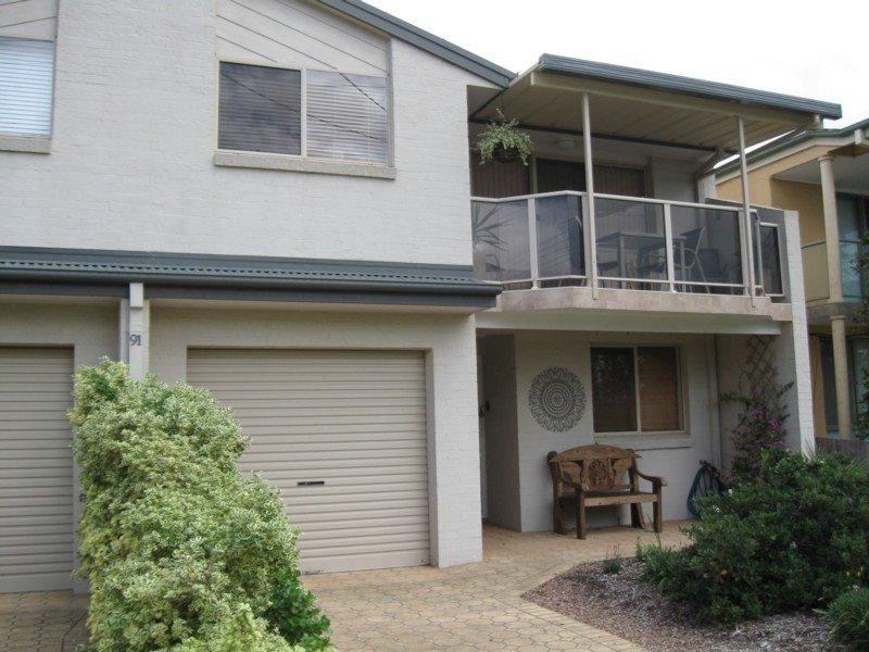 1/91 Coronation Drive, Broulee NSW 2537