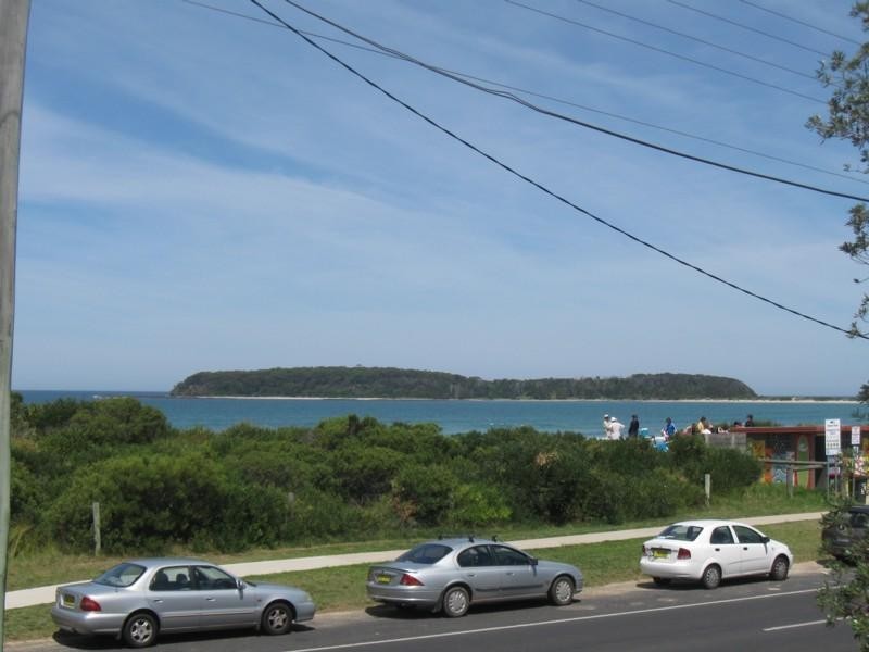 9B Coronation Drive, Broulee NSW 2537