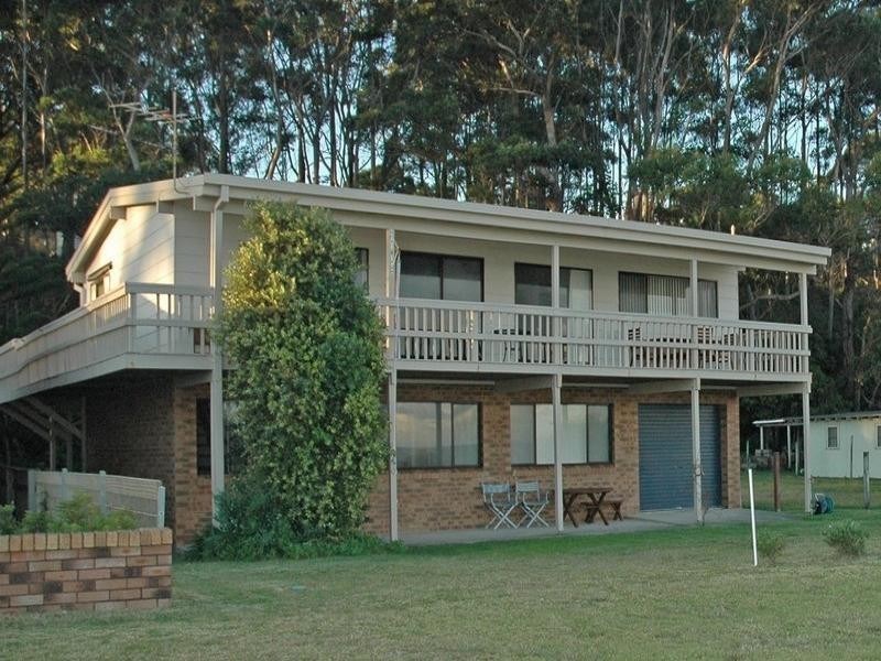 14 Bay Road, Long Beach NSW 2536