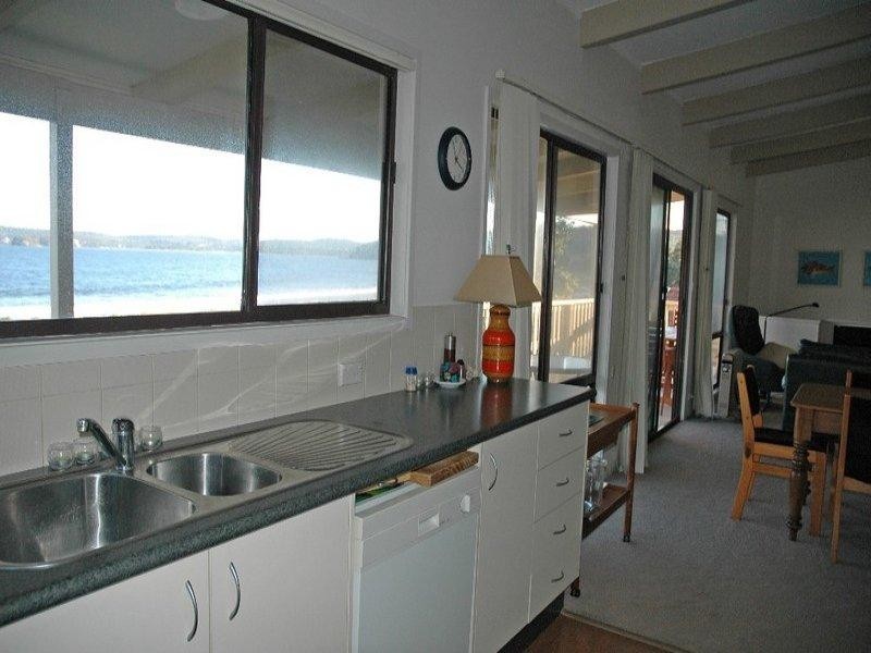 14 Bay Road, Long Beach NSW 2536