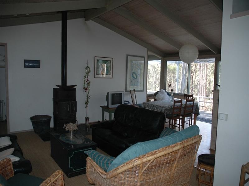 23 Beach Parade, Guerilla Bay NSW 2536