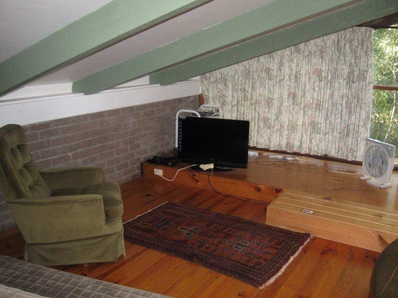 1 Pacific Street, Mossy Point NSW 2537