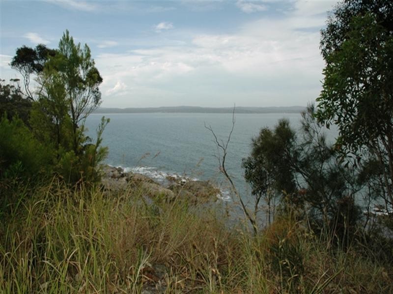 17 Burrawang Crescent, Sunshine Bay NSW 2536