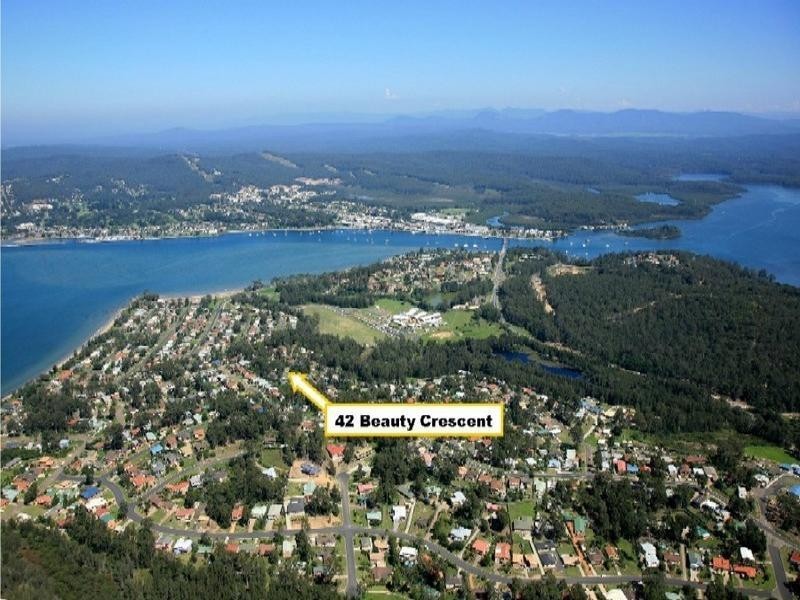 42 Beauty Crescent, Surfside NSW 2536