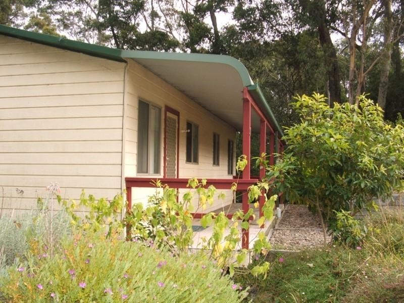 9A Scenic Place, Moruya NSW 2537