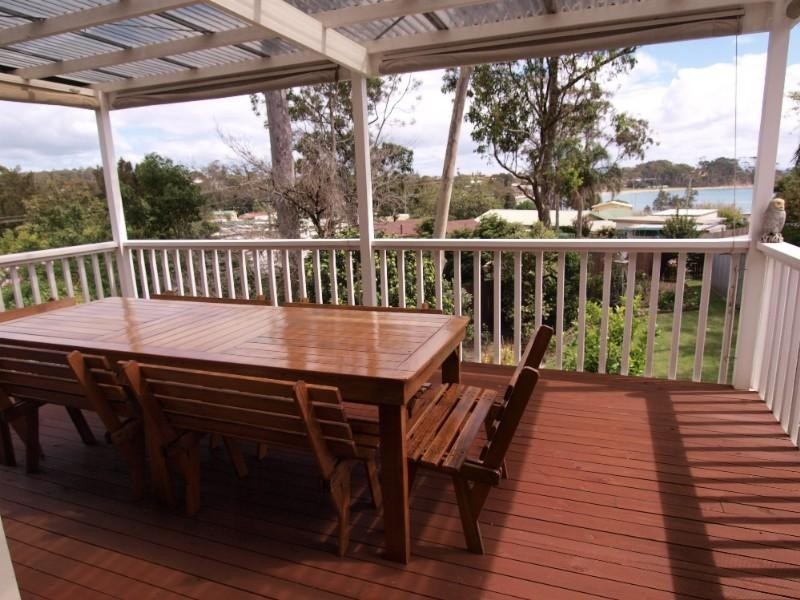 16 Bronte Crescent, Sunshine Bay NSW 2536