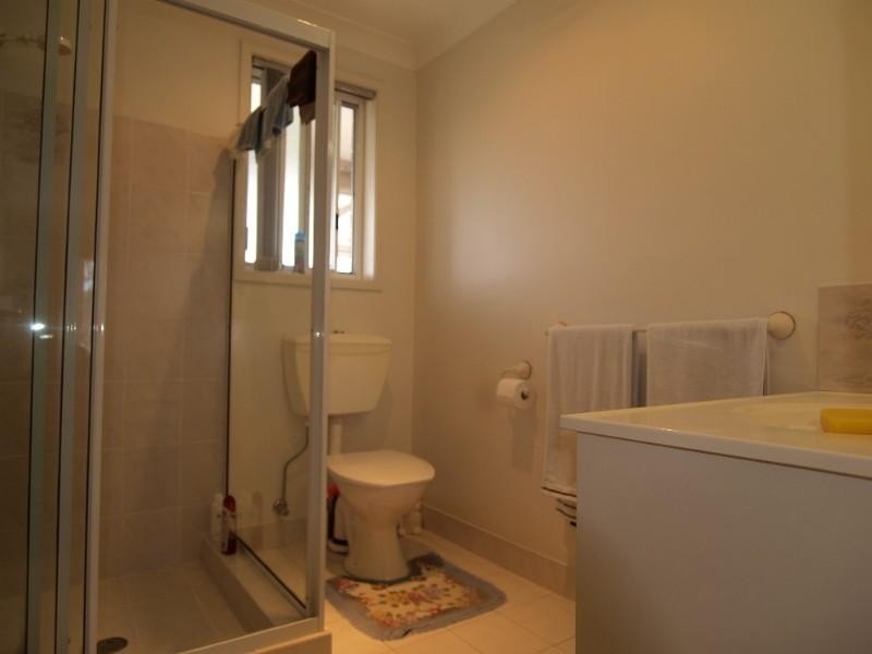 16 Bronte Crescent, Sunshine Bay NSW 2536