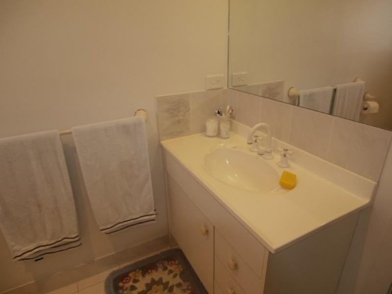 16 Bronte Crescent, Sunshine Bay NSW 2536