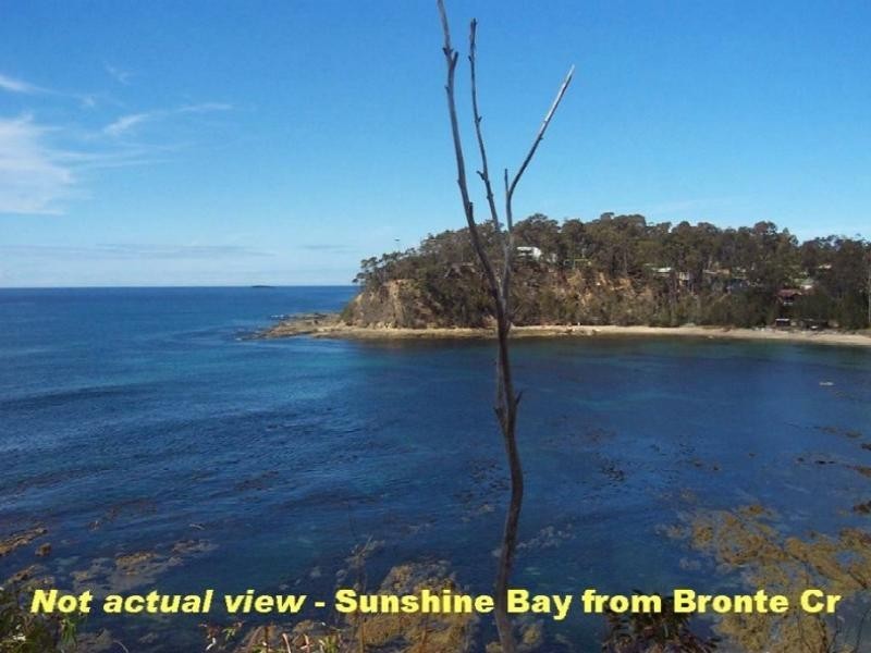 16 Bronte Crescent, Sunshine Bay NSW 2536
