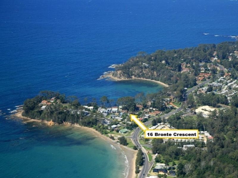 16 Bronte Crescent, Sunshine Bay NSW 2536