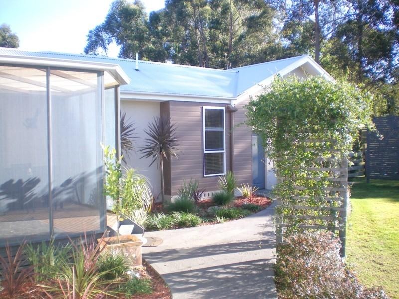 5 Riverlink Drive, Mossy Point NSW 2537