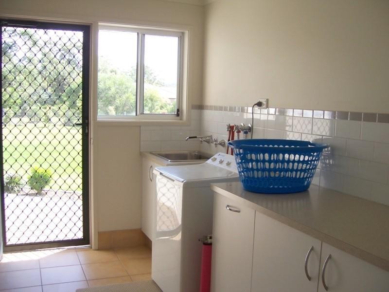 5 Riverlink Drive, Mossy Point NSW 2537