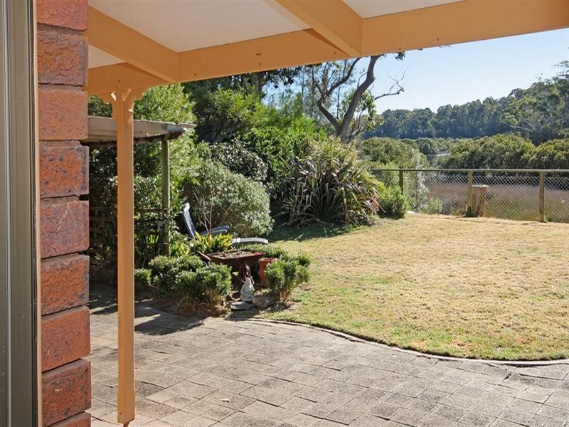 61 Candlagan Drive, Broulee NSW 2537