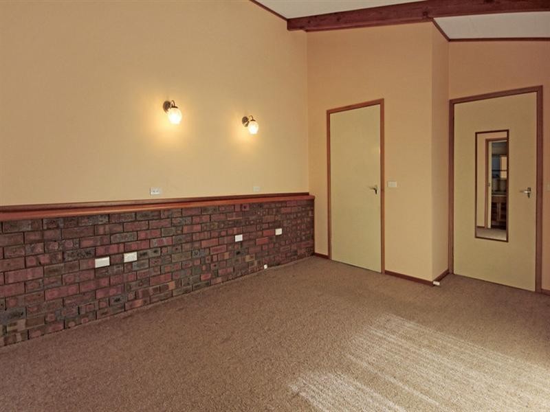 61 Candlagan Drive, Broulee NSW 2537