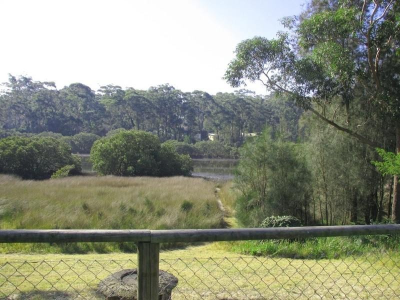 61 Candlagan Drive, Broulee NSW 2537