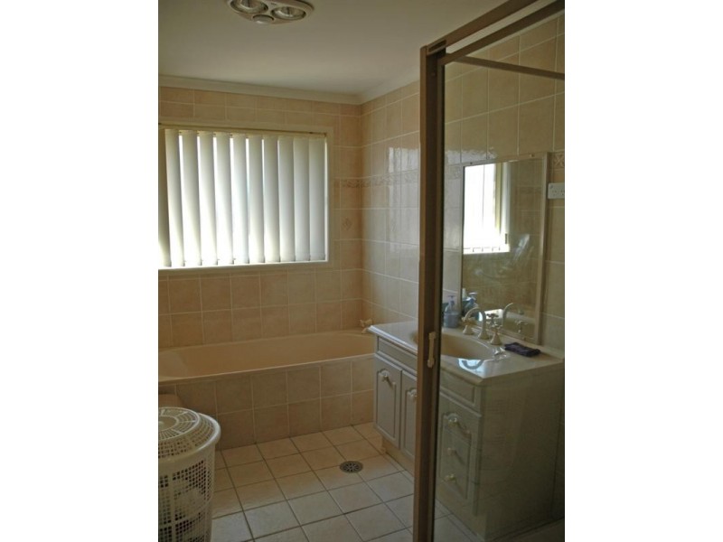 3/13 Marjorie Crescent, Batehaven NSW 2536