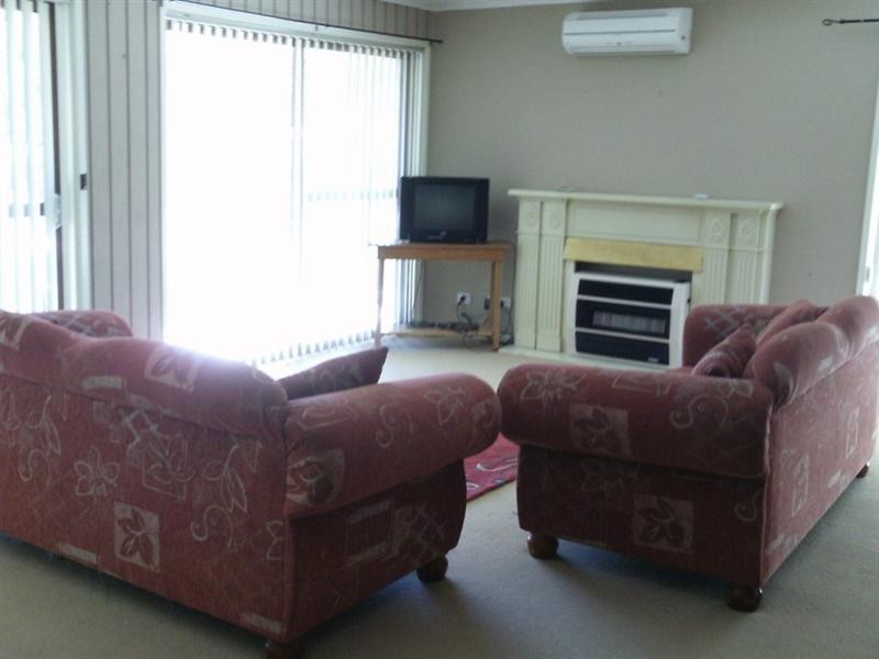 11 Flinders Way, Surf Beach NSW 2536