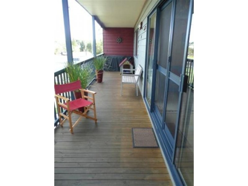 24a Yarralumla Crescent, Tomakin NSW 2537