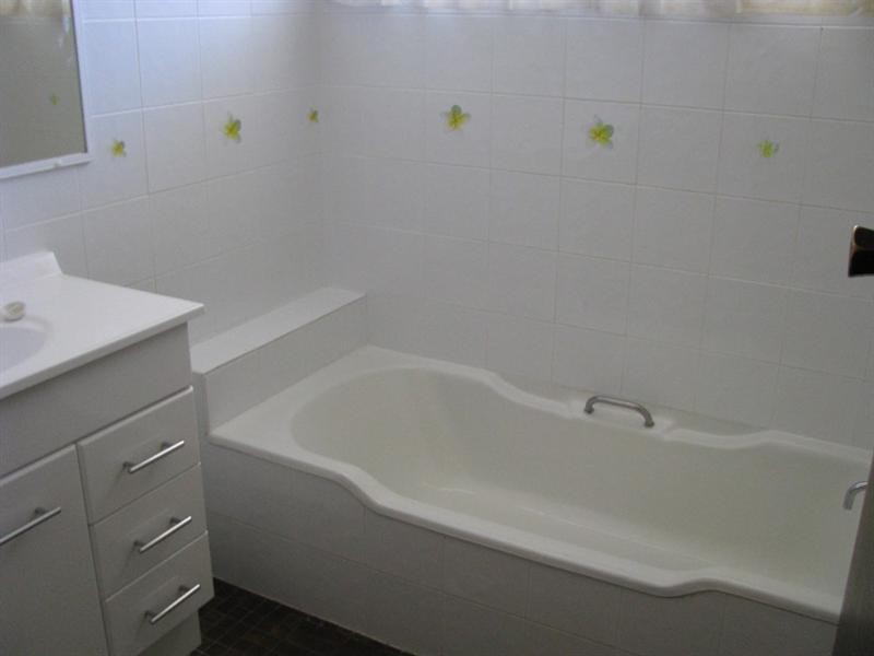 11 Wimbie Street, Surf Beach NSW 2536