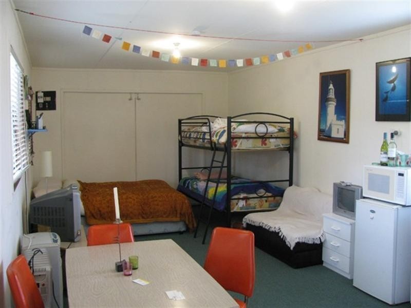 4 Clarke Street, Broulee NSW 2537