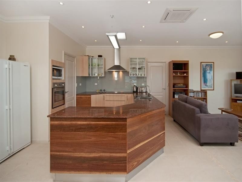 18 Seaview Way, Long Beach NSW 2536