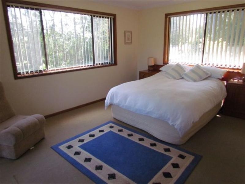 28 Annetts Parade, Mossy Point NSW 2537