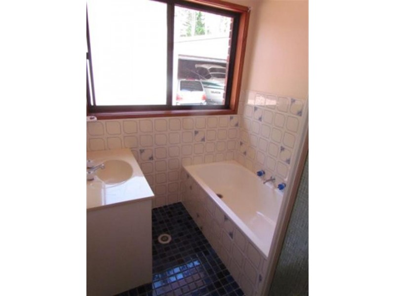 28 Annetts Parade, Mossy Point NSW 2537