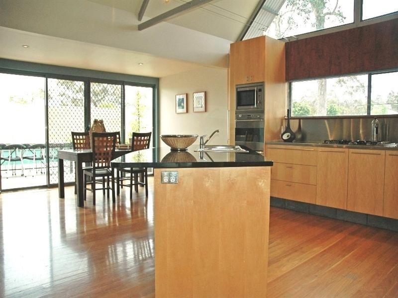 133 Vista Avenue, Batemans Bay NSW 2536