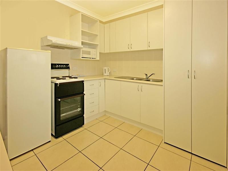 9/384 Beach Road, Sunshine Bay NSW 2536