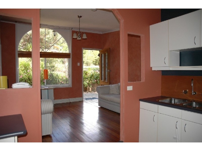 6 Rosedale Parade, Rosedale NSW 2536