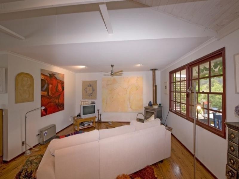 36 Glenduart Grove, Moruya NSW 2537