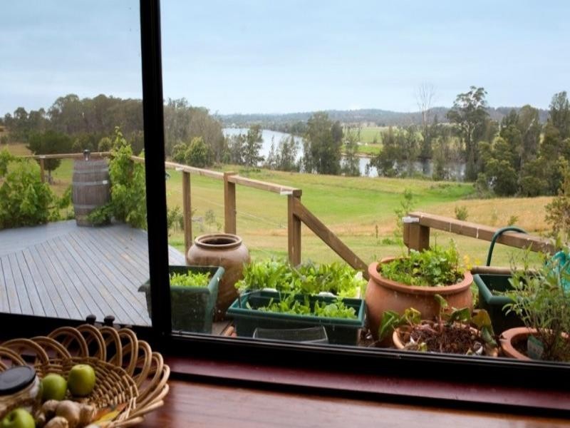 36 Glenduart Grove, Moruya NSW 2537