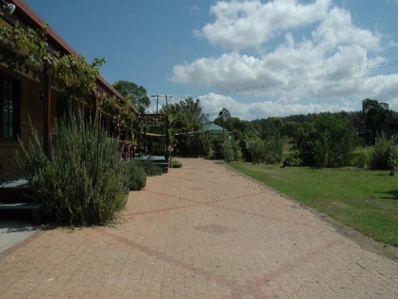 36 Glenduart Grove, Moruya NSW 2537