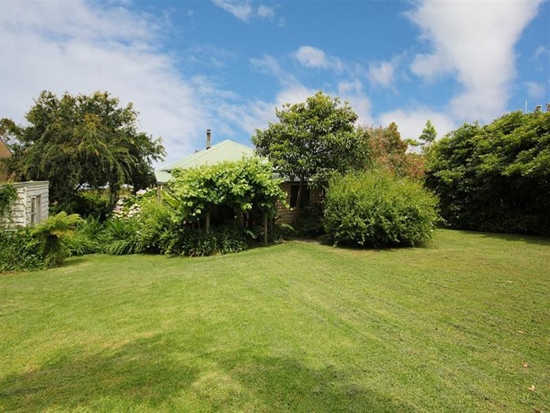 105 Annetts Parade, Mossy Point NSW 2537