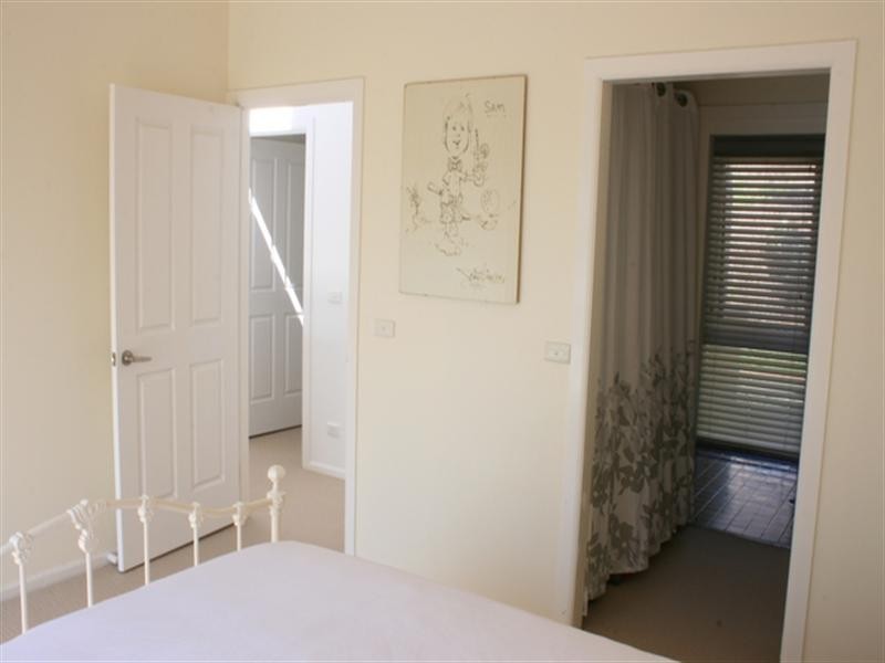 40 Catalina Drive, Catalina NSW 2536