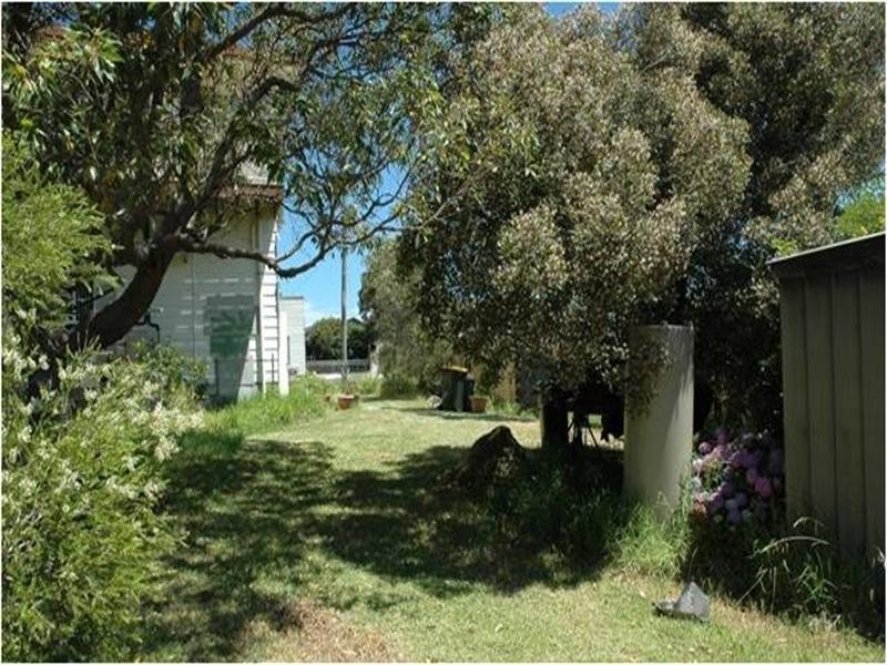 24 Pyang Avenue, Malua Bay NSW 2536