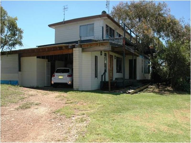 24 Pyang Avenue, Malua Bay NSW 2536