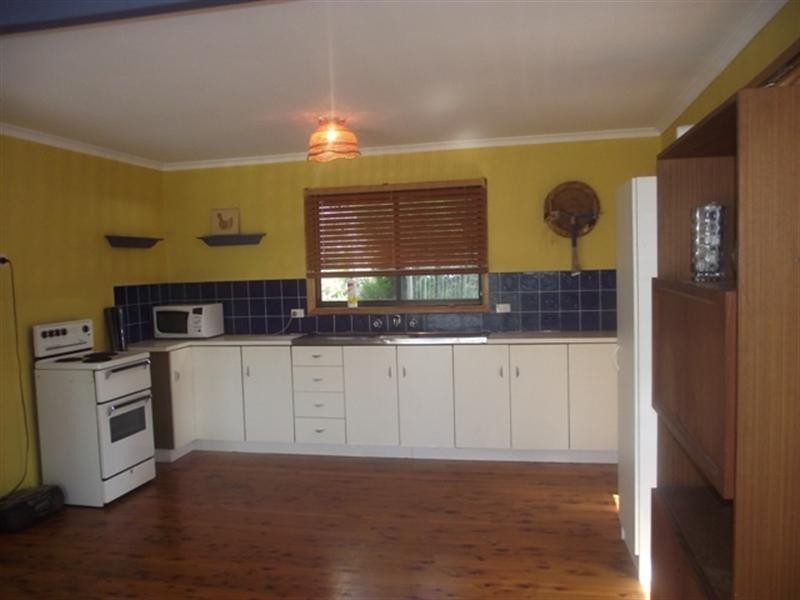 24 Hazel Road, Moruya Heads NSW 2537