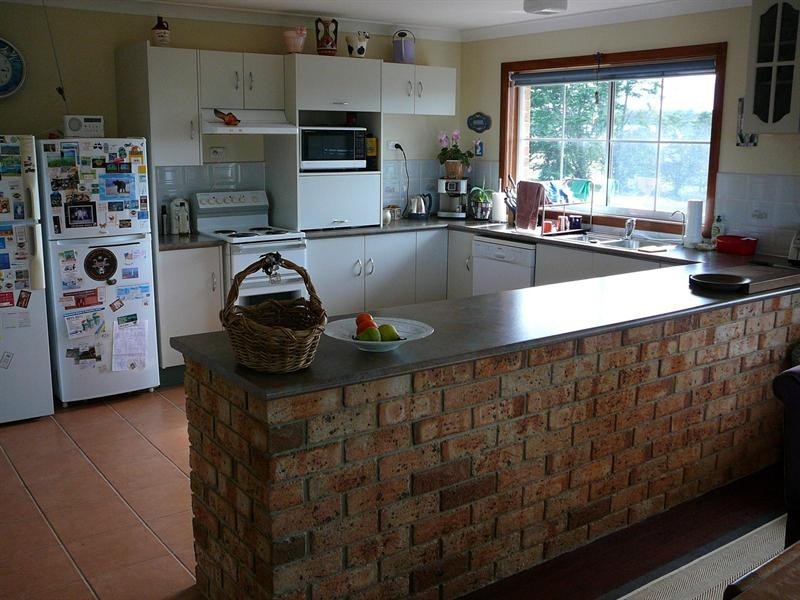 80 Yarragee Road, Moruya NSW 2537